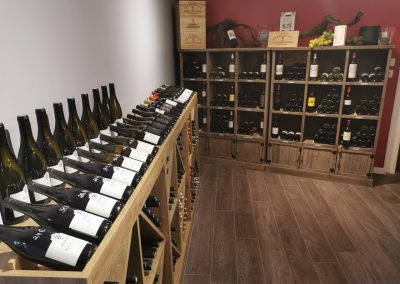 Cave à vins à Montignac-Charente